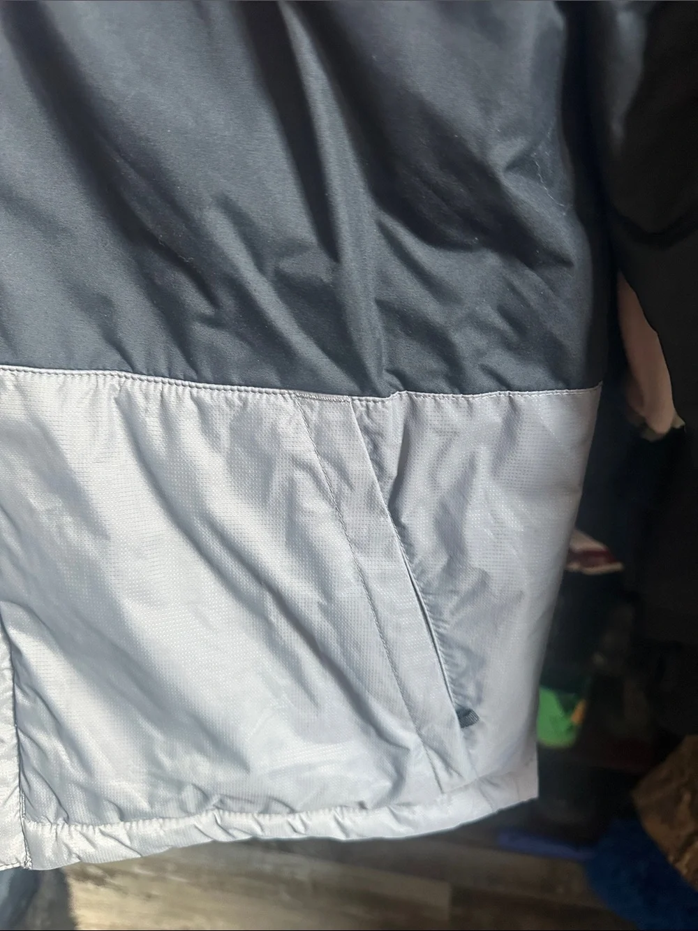 Columbia Kids Black & Light Gray Puffer Jacket with Hood, Brand New Boys Large!